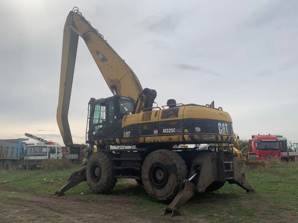 CAT M 325 C L MH - Waste/ Industry handler: picture 3 CAT M 325 C L MH - Waste/ Industry handler: picture 3
