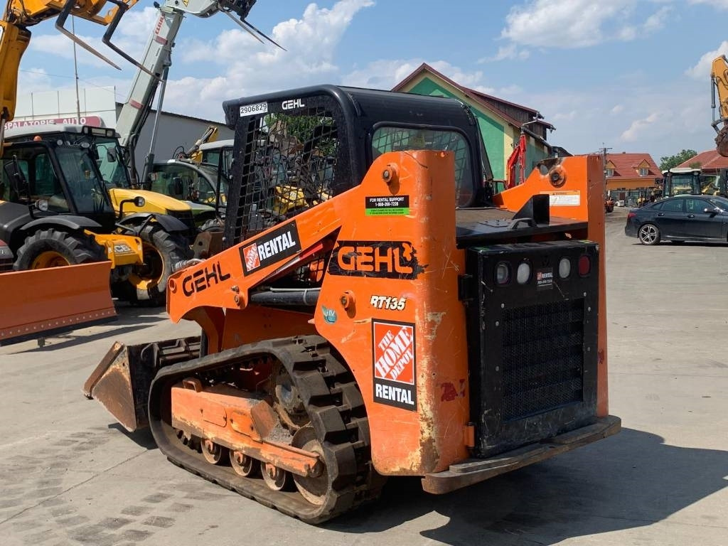 Gehl RT135 - Compact track loader: picture 2 Gehl RT135 - Compact track loader: picture 2