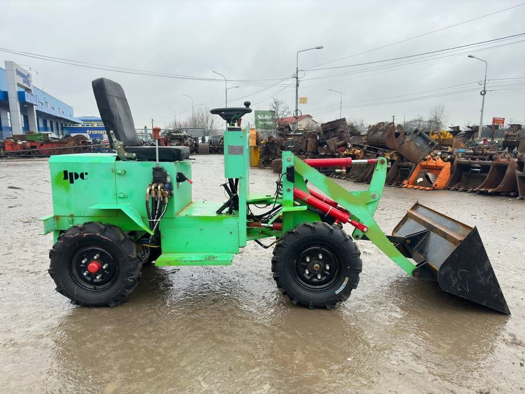 JPC ME18 - Compact loader: picture 3 JPC ME18 - Compact loader: picture 3