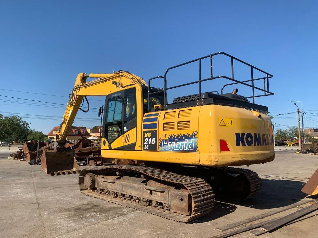 Crawler excavator Komatsu HB 215 LC-3: picture 7