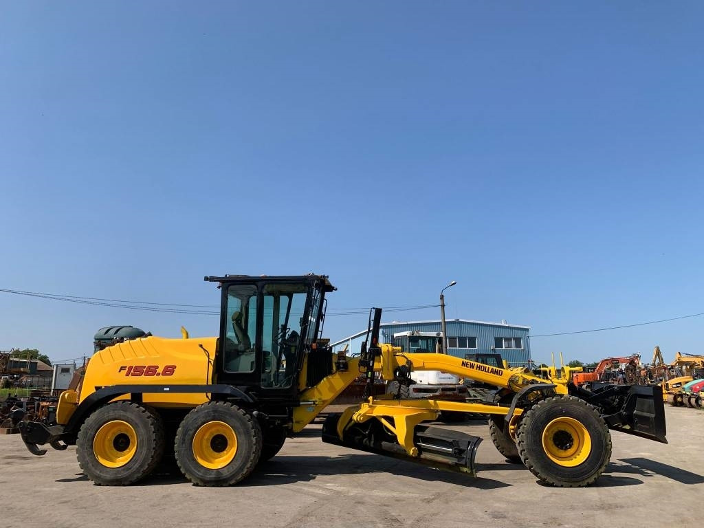 New Holland F 156.6 A - Grader: picture 2 New Holland F 156.6 A - Grader: picture 2
