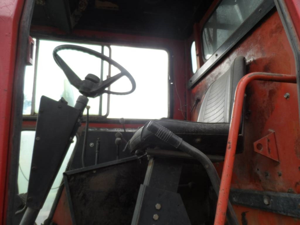 New Idea 802 - Combine harvester: picture 5 New Idea 802 - Combine harvester: picture 5