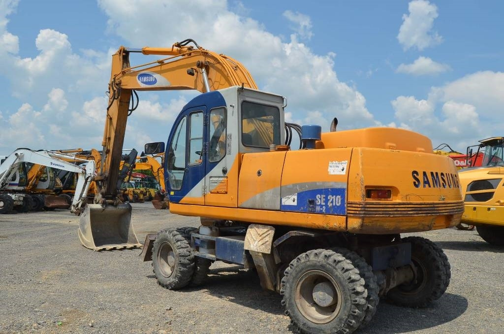 Samsung SE 210 W-2 - Wheel excavator: picture 4 Samsung SE 210 W-2 - Wheel excavator: picture 4