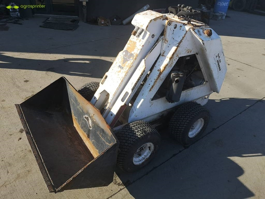 Taskmaster 905 - Skid steer loader: picture 1 Taskmaster 905 - Skid steer loader: picture 1