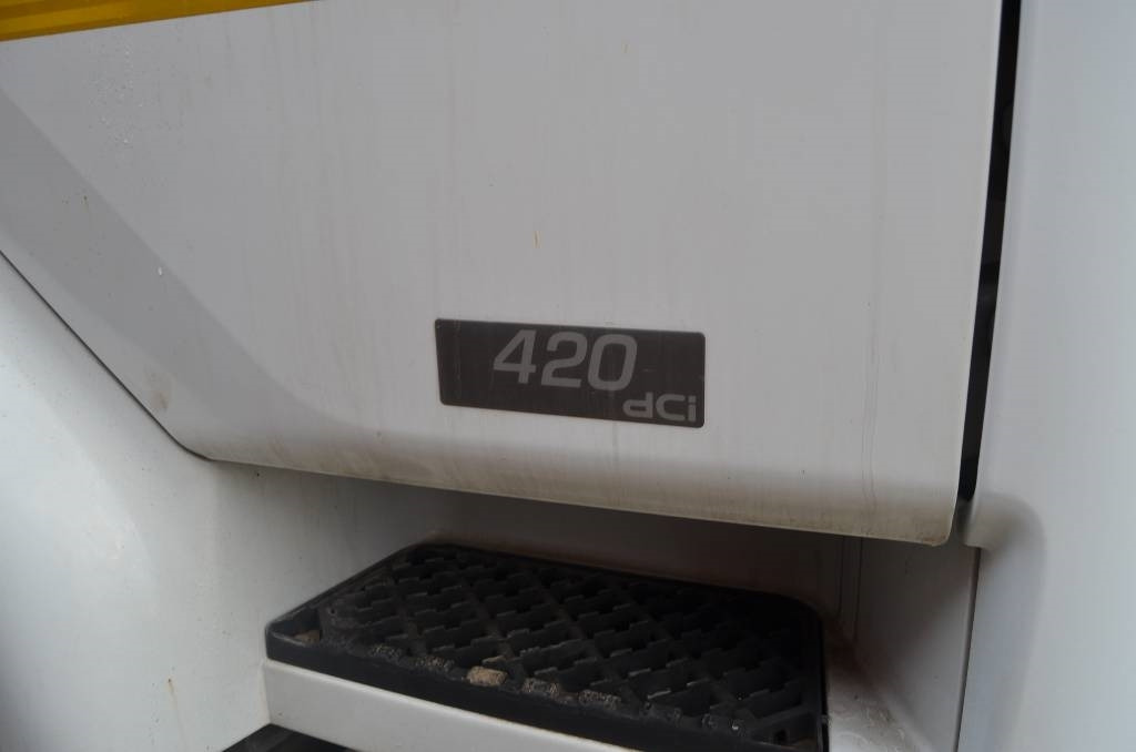 Tractor unit Renault Premium 420 DCI: picture 8