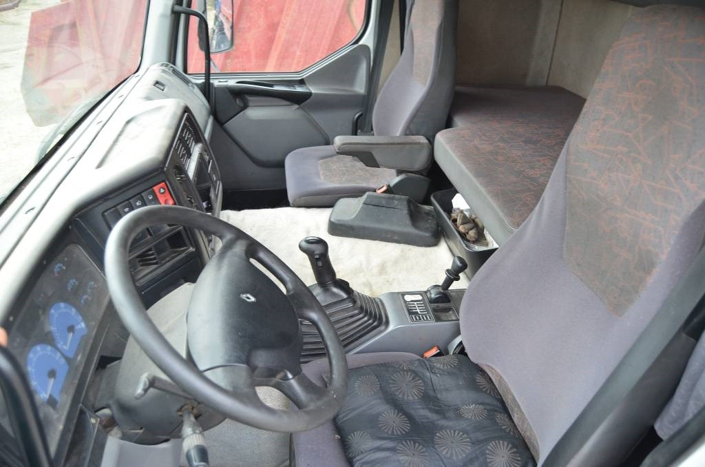 Tractor unit Renault Premium 420 DCI: picture 6