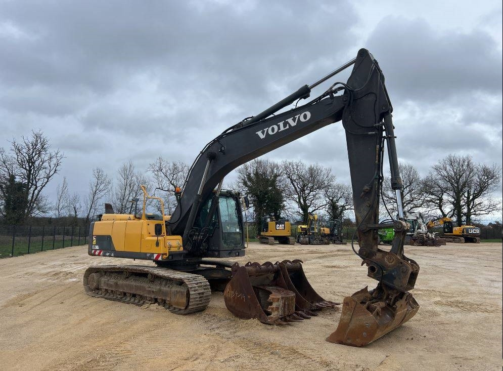 Volvo EC 220 DL - Crawler excavator: picture 4 Volvo EC 220 DL - Crawler excavator: picture 4