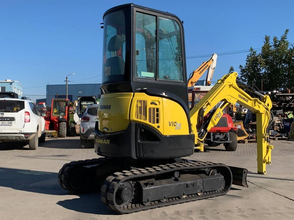 Yanmar Vio 25-4 - Mini excavator: picture 3 Yanmar Vio 25-4 - Mini excavator: picture 3
