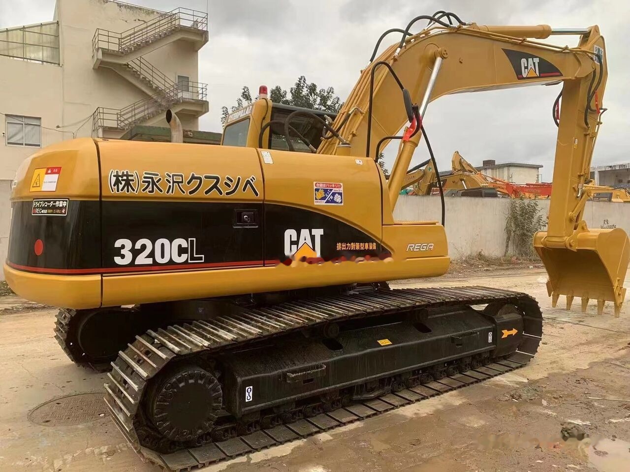 Caterpillar 320CL - Crawler excavator: picture 3 Caterpillar 320CL - Crawler excavator: picture 3