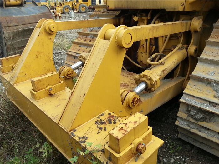 Caterpillar CAT D6H - Bulldozer: picture 3 Caterpillar CAT D6H - Bulldozer: picture 3