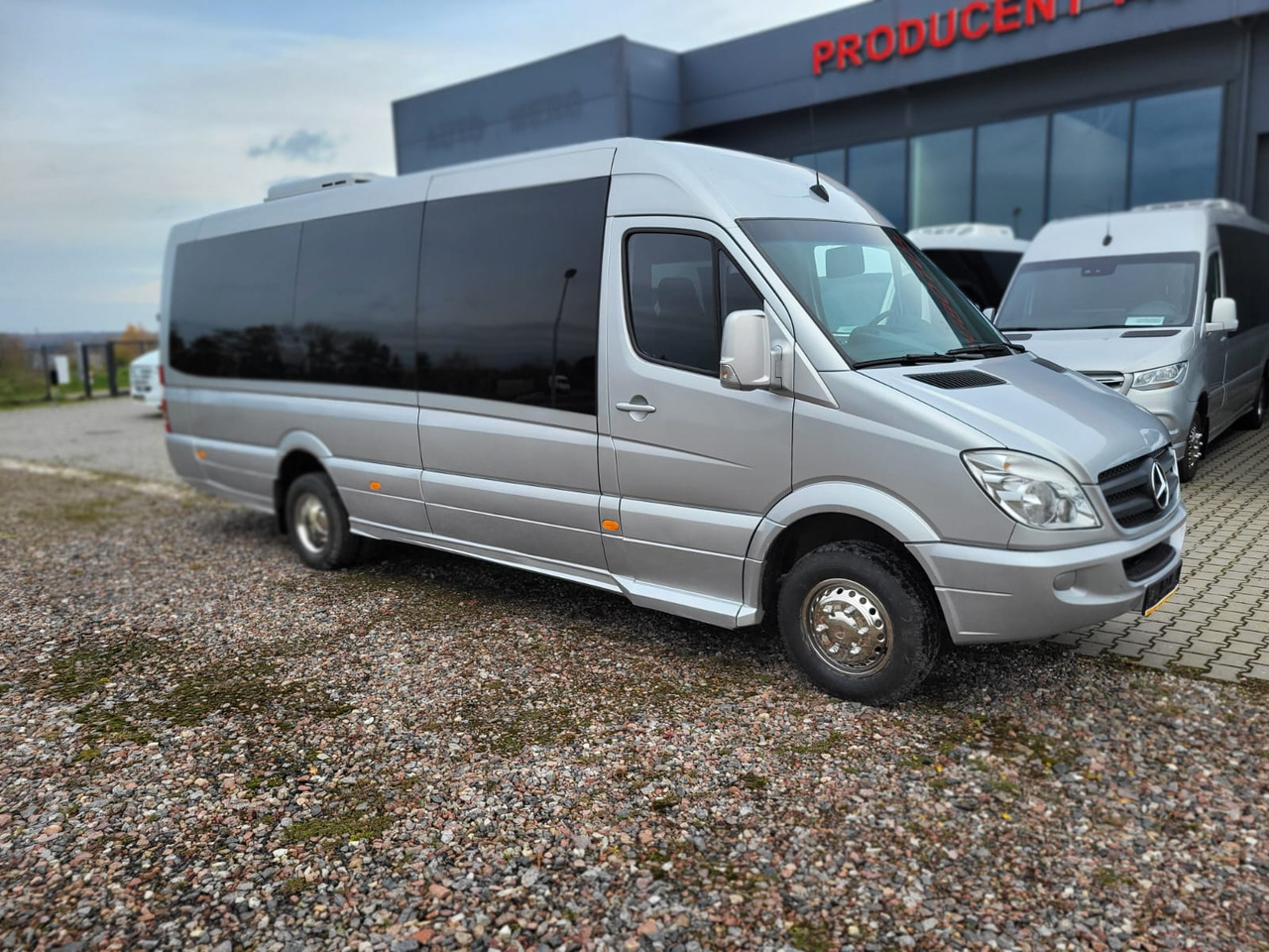 Mercedes-Benz Sprinter 519 CDI 24 places + 4 standing - Suburban bus: picture 2 Mercedes-Benz Sprinter 519 CDI 24 places + 4 standing - Suburban bus: picture 2