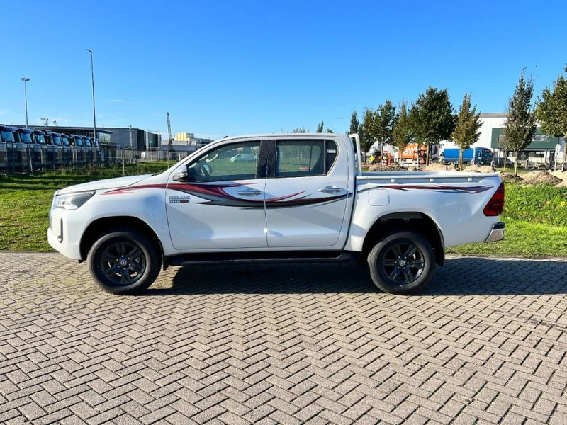 Toyota Hilux GLX SR5 4x4 - 2 UNITS IN STOCK - 2.4 D Double Cab - EURO 2 - NEW!! - Pickup truck, Combi van: picture 2 Toyota Hilux GLX SR5 4x4 - 2 UNITS IN STOCK - 2.4 D Double Cab - EURO 2 - NEW!! - Pickup truck, Combi van: picture 2