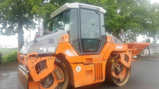 Hamm DV90 VO mit Streuer Klima German Maschine - Road roller: picture 1 Hamm DV90 VO mit Streuer Klima German Maschine - Road roller: picture 1