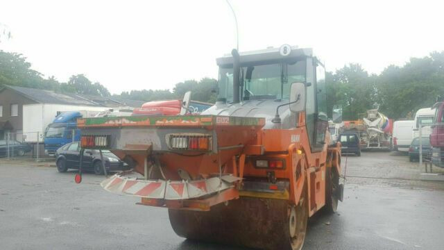Hamm DV90 VO mit Streuer Klima German Maschine - Road roller: picture 5 Hamm DV90 VO mit Streuer Klima German Maschine - Road roller: picture 5