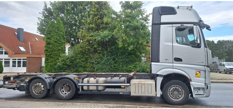 Mercedes-Benz 2545 - Cab chassis truck: picture 2 Mercedes-Benz 2545 - Cab chassis truck: picture 2
