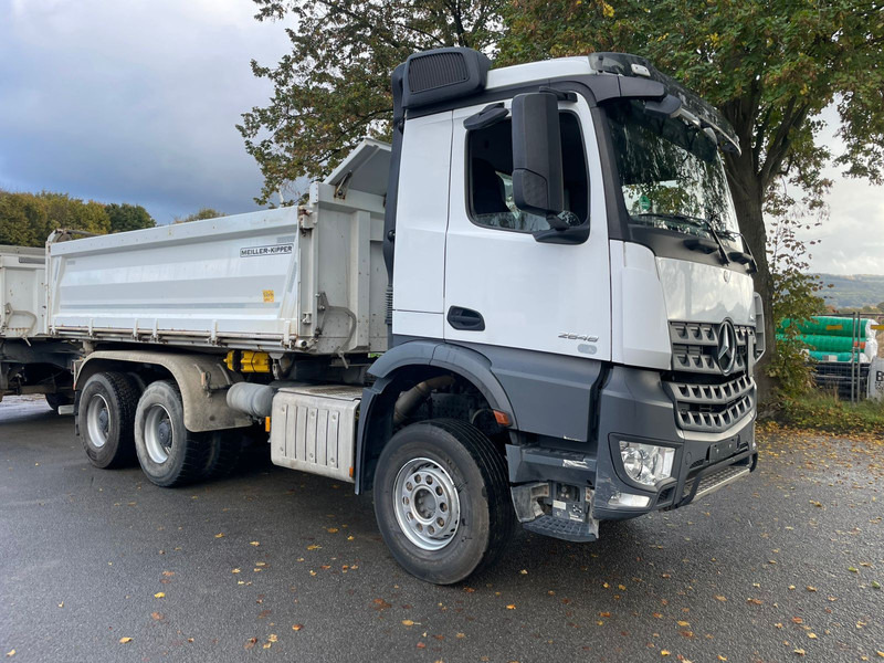 Mercedes-Benz 2648 3348 - Tipper: picture 4 Mercedes-Benz 2648 3348 - Tipper: picture 4