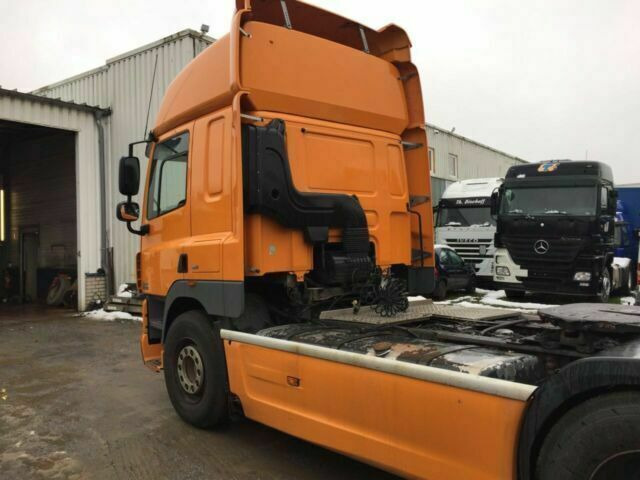 DAF CF85-410 G.Haus 2xBett ZF/Schalter 2-Kreishydr - Tractor unit: picture 3 DAF CF85-410 G.Haus 2xBett ZF/Schalter 2-Kreishydr - Tractor unit: picture 3