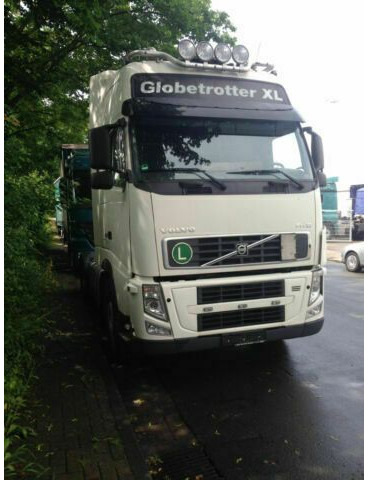 Volvo FH 440 G.Haus-Hochdach Euro:4 German Truck - Tractor unit: picture 3 Volvo FH 440 G.Haus-Hochdach Euro:4 German Truck - Tractor unit: picture 3