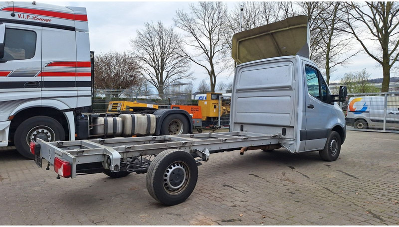 Mercedes-Benz Fahrgestell 316 - Van: picture 4 Mercedes-Benz Fahrgestell 316 - Van: picture 4