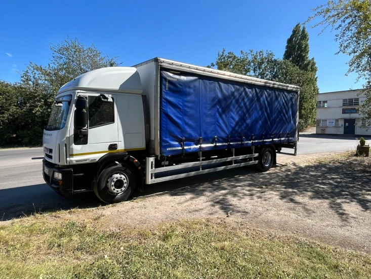 2013 Iveco Eurocargo Curtainsider - Curtainsider truck: picture 4 2013 Iveco Eurocargo Curtainsider - Curtainsider truck: picture 4