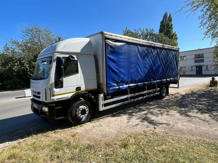 2013 Iveco Eurocargo Curtainsider - Curtainsider truck: picture 5 2013 Iveco Eurocargo Curtainsider - Curtainsider truck: picture 5