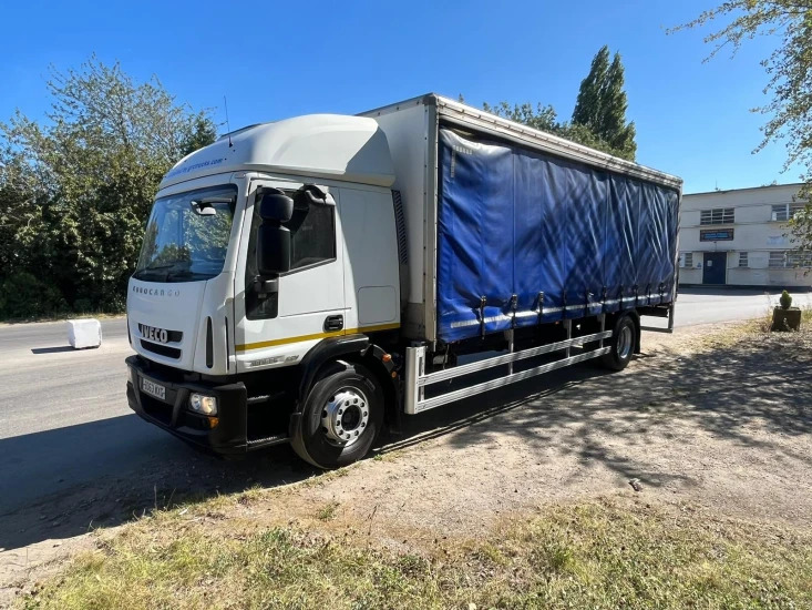 2013 Iveco Eurocargo Curtainsider - Curtainsider truck: picture 2 2013 Iveco Eurocargo Curtainsider - Curtainsider truck: picture 2