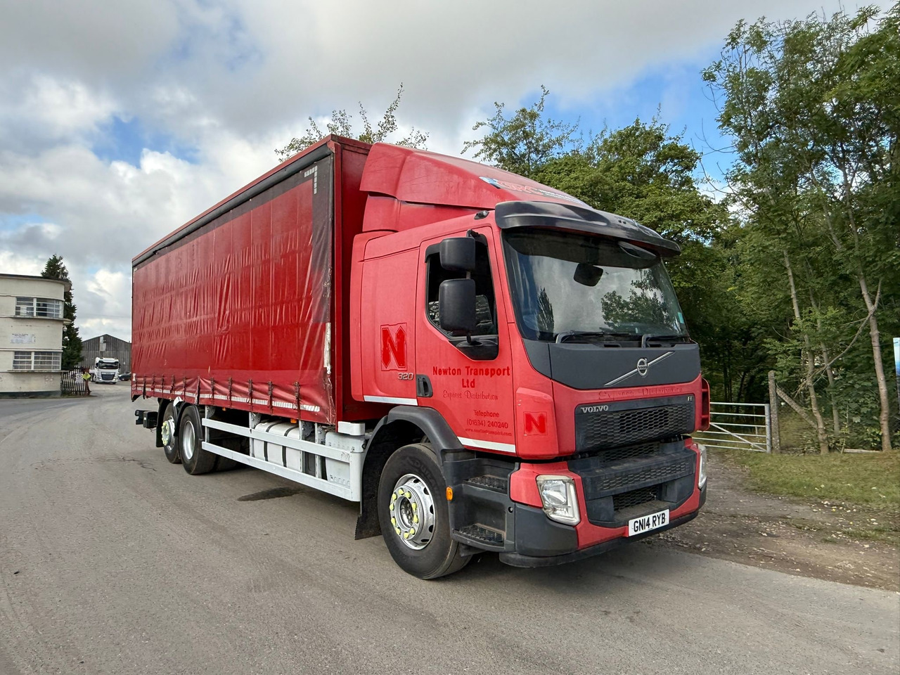 2014 Volvo FE 320 Curtainside Truck - Curtainsider truck: picture 1 2014 Volvo FE 320 Curtainside Truck - Curtainsider truck: picture 1