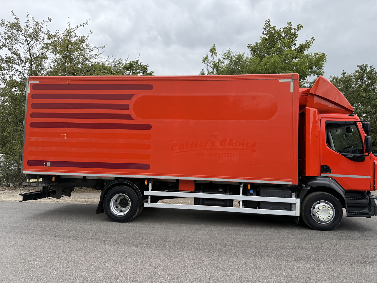 Refrigerator truck 2015 Renault D Refrigerated Truck: picture 15 Refrigerator truck 2015 Renault D Refrigerated Truck: picture 15