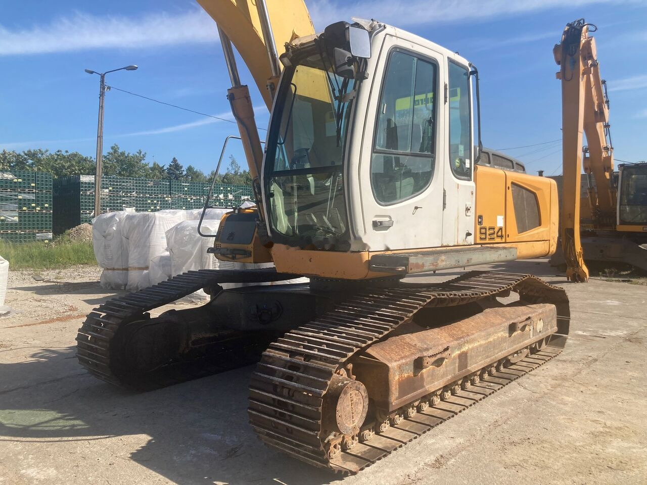 Liebherr R 924 C Long Reach Multiuser Rototilt - Crawler excavator: picture 4 Liebherr R 924 C Long Reach Multiuser Rototilt - Crawler excavator: picture 4