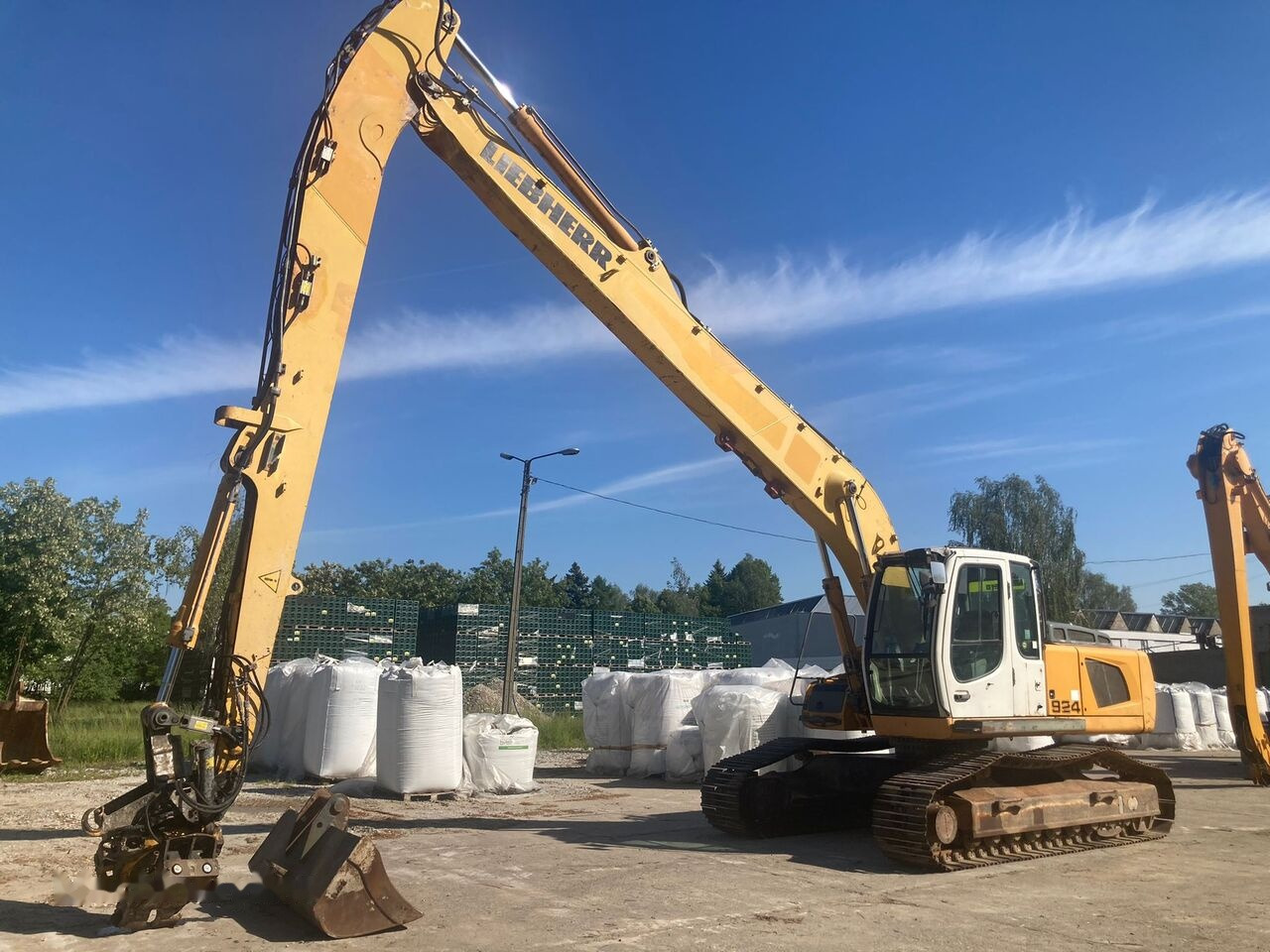 Liebherr R 924 C Long Reach Multiuser Rototilt - Crawler excavator: picture 3 Liebherr R 924 C Long Reach Multiuser Rototilt - Crawler excavator: picture 3
