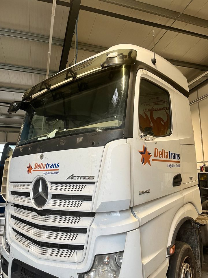 Actros MP4 Stream Space Fahrerhaus Cabin Führerhaus Kabine - Cab for Truck: picture 1 Actros MP4 Stream Space Fahrerhaus Cabin Führerhaus Kabine - Cab for Truck: picture 1