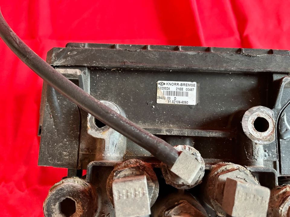 MAN 81521066060 Knorr Bremse Modul Modulator - Brake parts for Truck: picture 3 MAN 81521066060 Knorr Bremse Modul Modulator - Brake parts for Truck: picture 3