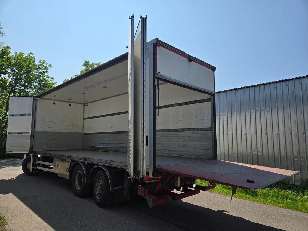 Scania G370 6X2 SIDEOPENING  - Box truck: picture 2 Scania G370 6X2 SIDEOPENING  - Box truck: picture 2