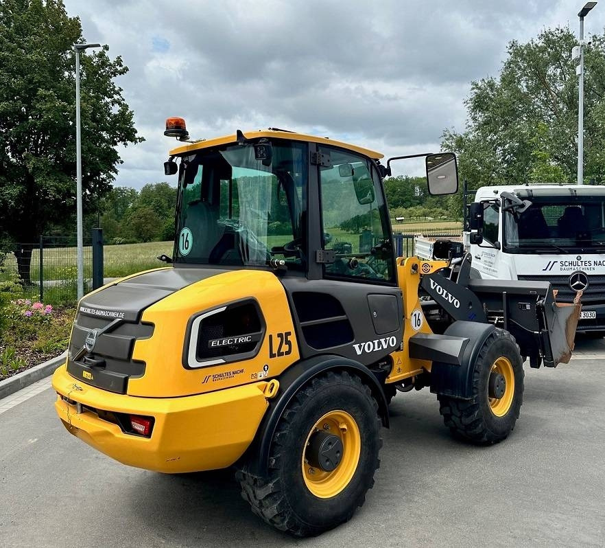 Volvo L 25 Electric - Wheel loader: picture 3 Volvo L 25 Electric - Wheel loader: picture 3