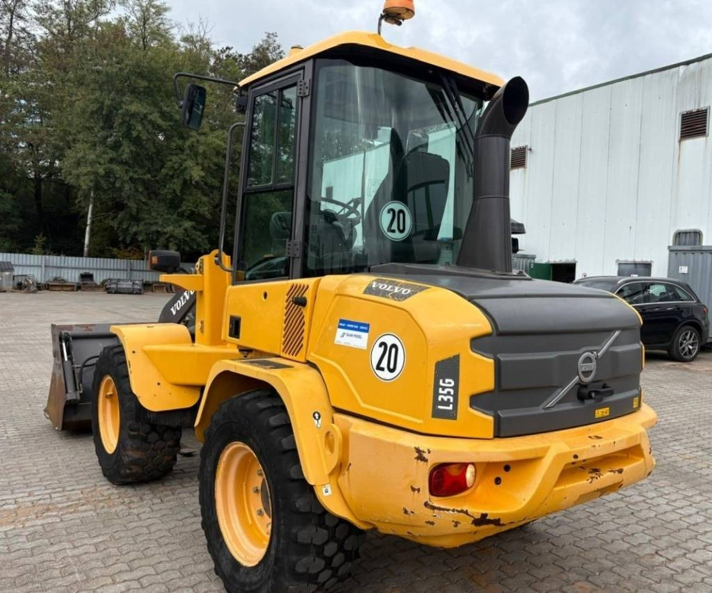 Volvo L 35 G - Wheel loader: picture 4 Volvo L 35 G - Wheel loader: picture 4