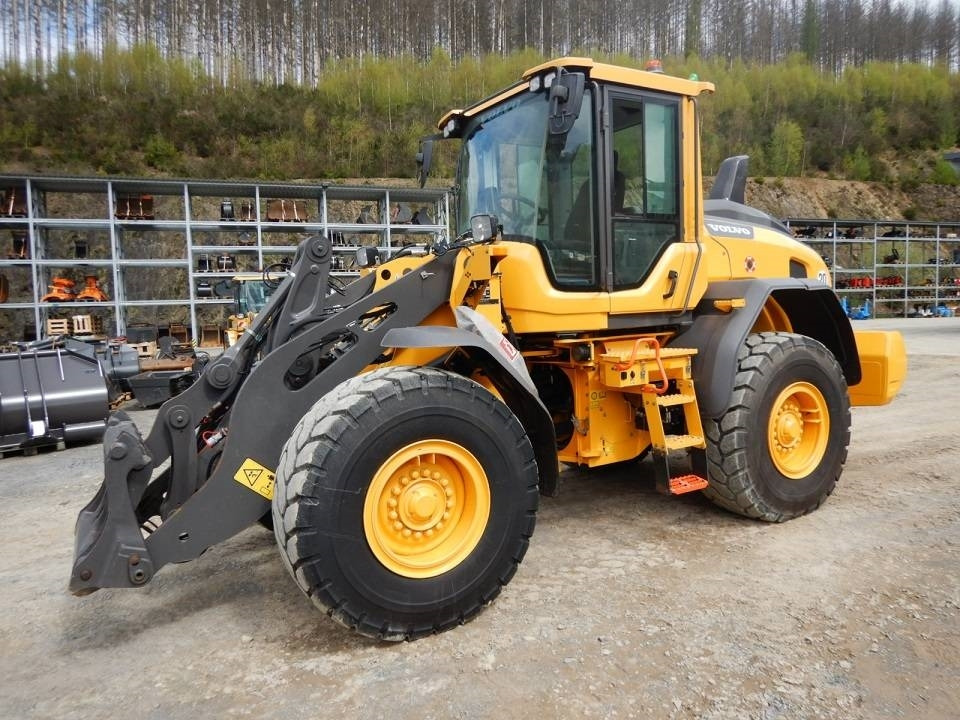 Volvo L 70 H - Wheel loader: picture 1 Volvo L 70 H - Wheel loader: picture 1
