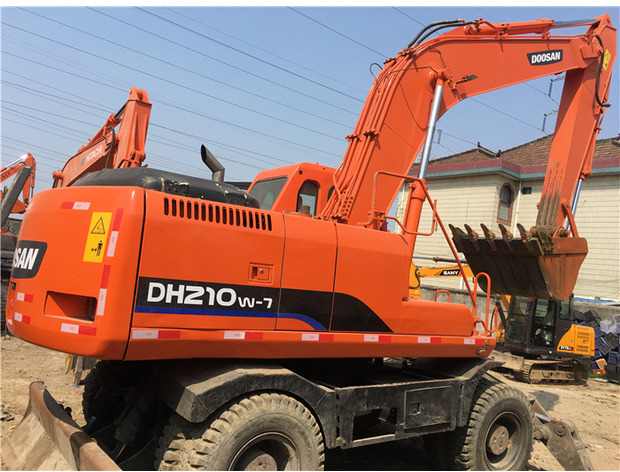 2018 Doosan DH210 - Wheel excavator: picture 2 2018 Doosan DH210 - Wheel excavator: picture 2