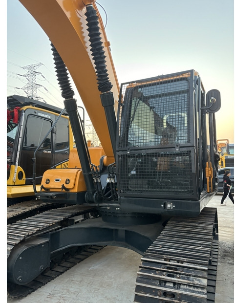2022 Hyundai 225 - Crawler excavator: picture 4 2022 Hyundai 225 - Crawler excavator: picture 4