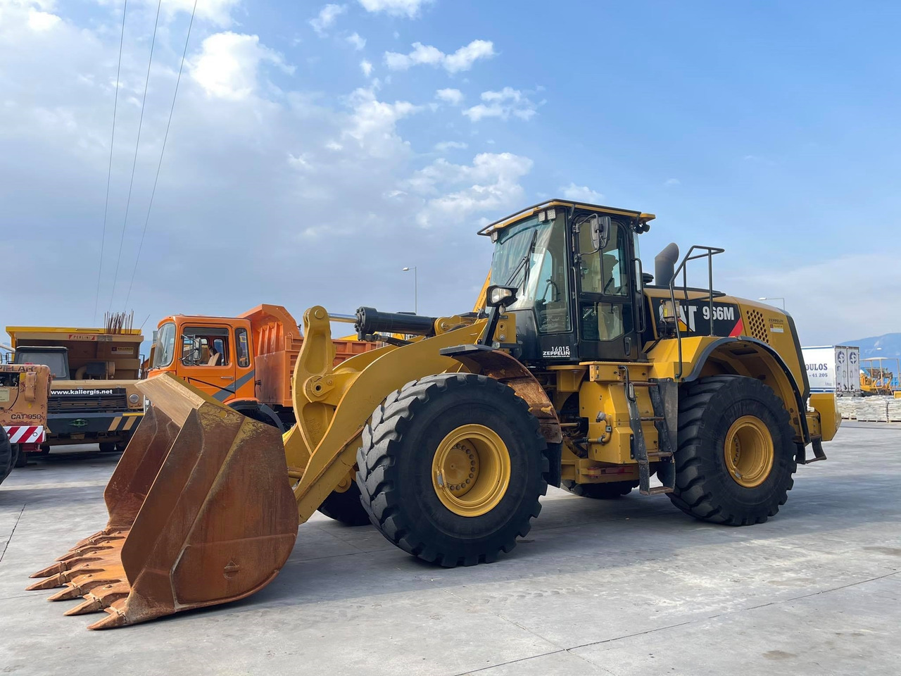 CAT 966M - Wheel loader: picture 1 CAT 966M - Wheel loader: picture 1