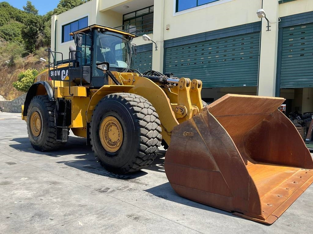 CAT 980M - Wheel loader: picture 2 CAT 980M - Wheel loader: picture 2