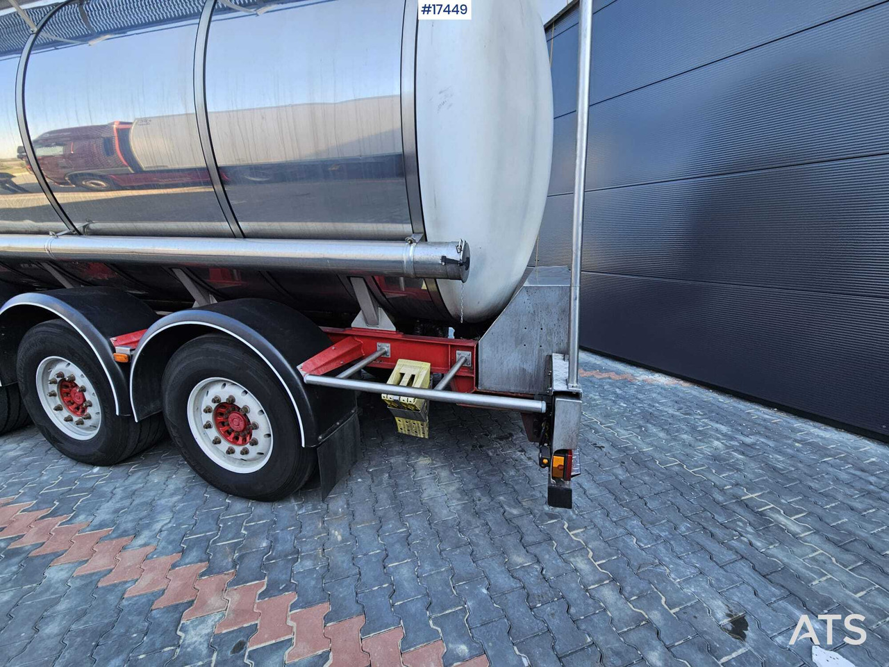 2003 BURG BPO 12-24 ZGZXX food tanker - Tank semi-trailer: picture 4 2003 BURG BPO 12-24 ZGZXX food tanker - Tank semi-trailer: picture 4