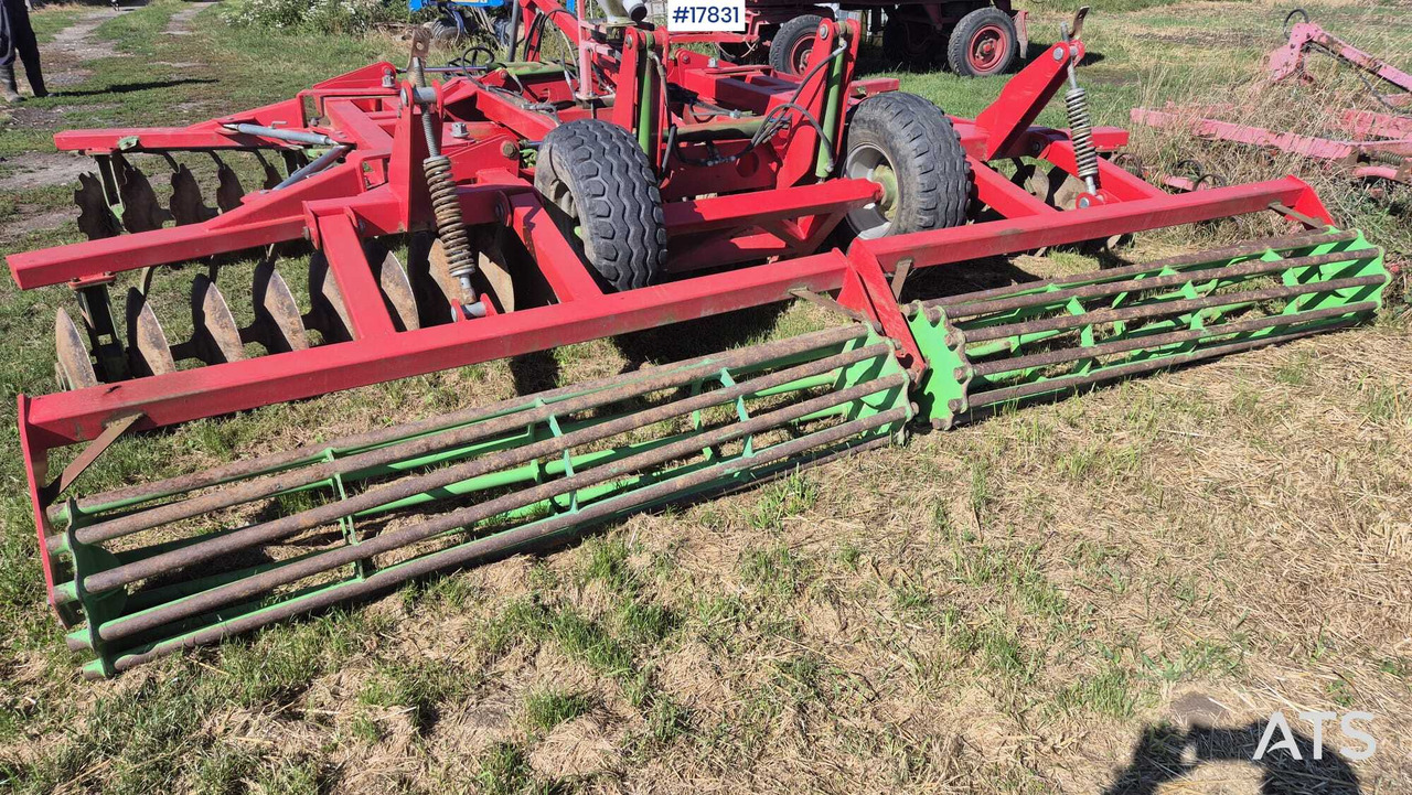 Brona talerzowa MOSKIT U213 (2013) - Disc harrow: picture 5 Brona talerzowa MOSKIT U213 (2013) - Disc harrow: picture 5