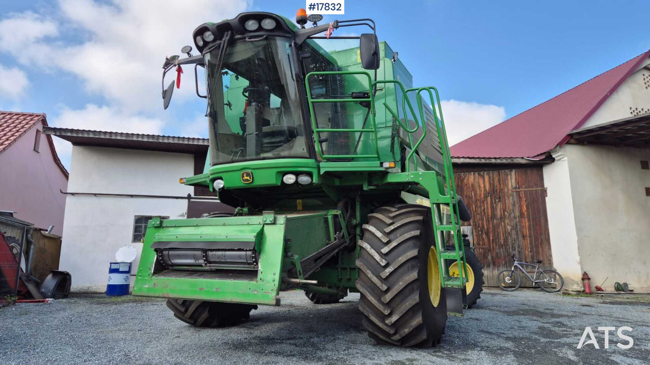 Combine harvester JOHN DEERE 1470 (2010) - Combine harvester: picture 2 Combine harvester JOHN DEERE 1470 (2010) - Combine harvester: picture 2