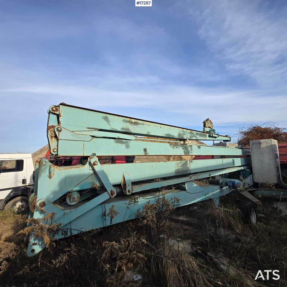 Construction crane CATTANEO CM61R (NO ENGINE) - Crane: picture 4 Construction crane CATTANEO CM61R (NO ENGINE) - Crane: picture 4