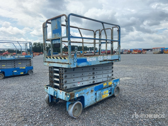 2006 Genie GS2646 Electric (Inoperable) Scissor Lift - Scissor lift: picture 2 2006 Genie GS2646 Electric (Inoperable) Scissor Lift - Scissor lift: picture 2