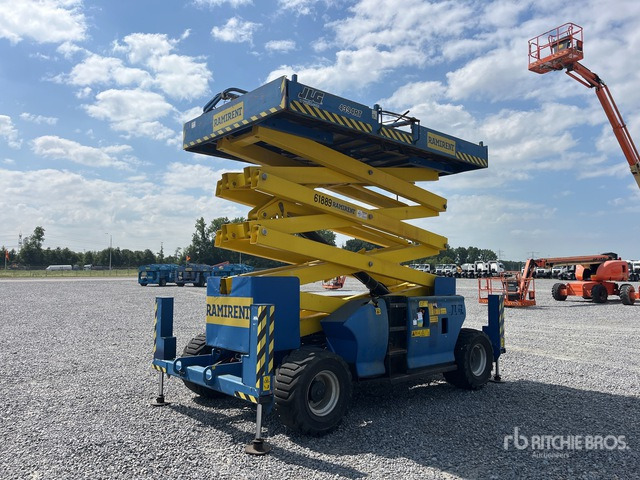 2006 JLG 4394 RT 4x4 Diesel Scissor Lift - Scissor lift: picture 2 2006 JLG 4394 RT 4x4 Diesel Scissor Lift - Scissor lift: picture 2