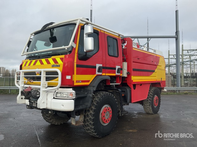 2007 Renault 410DXI CCFS 6000 4x4 Crew Cab Fire Truck - Fire truck: picture 2 2007 Renault 410DXI CCFS 6000 4x4 Crew Cab Fire Truck - Fire truck: picture 2