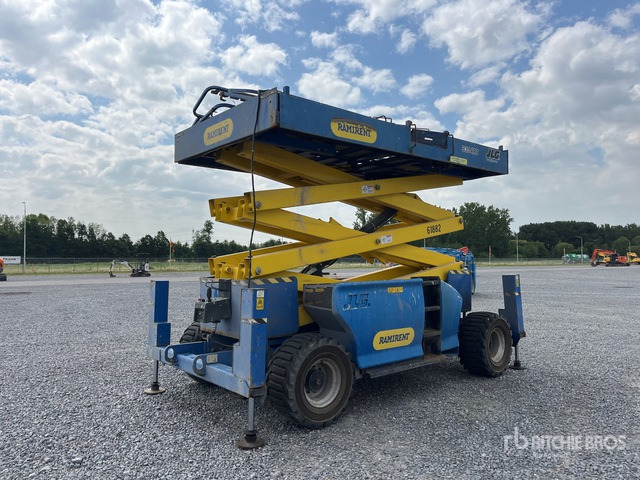 2008 JLG 3394 RT 4x4 Diesel Scissor Lift - Scissor lift: picture 2 2008 JLG 3394 RT 4x4 Diesel Scissor Lift - Scissor lift: picture 2