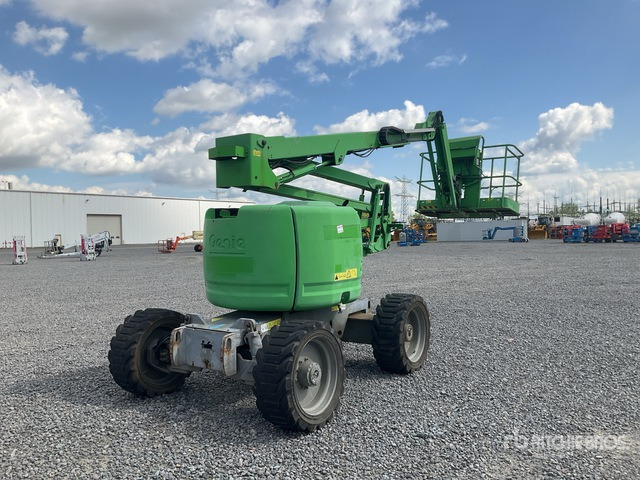2011 Genie Z-45/25 4WD Diesel Articulating Boom Lift - Articulated boom: picture 2 2011 Genie Z-45/25 4WD Diesel Articulating Boom Lift - Articulated boom: picture 2