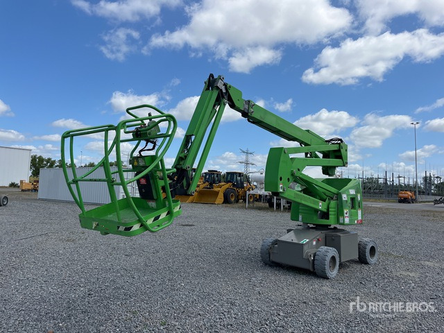 2011 Haulotte HA15IP 2WD Electric Articulating Boom Lift - Articulated boom: picture 3 2011 Haulotte HA15IP 2WD Electric Articulating Boom Lift - Articulated boom: picture 3